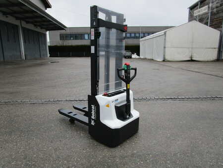 Pinontavaunu 2025  Bobcat LSM12N-7i (2)