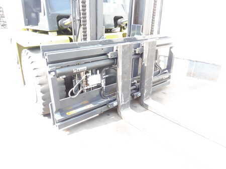 Chariots élévateurs GPL 1991 Clark DPL70 (3)