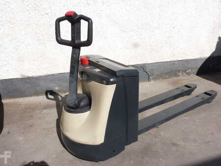 Transpalettes éléctriques 2001 Crown WP2020 (1)