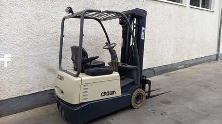 Chariots électriques à 3 roues 2004 Crown SC3220-1.3 (2)