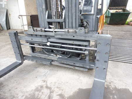 Chariots élévateurs diesel 2016  Doosan D35C-7/ Klammer (4)