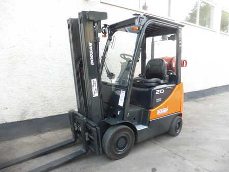 Gas gaffeltruck 2012  Doosan G20SC-5 (1)