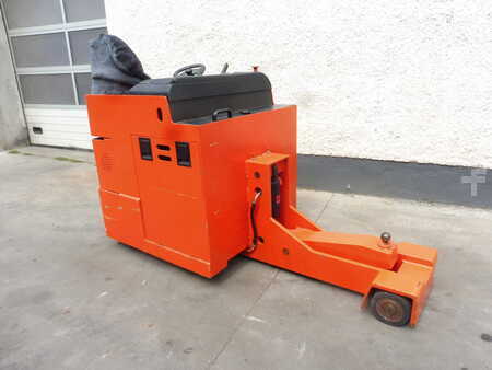 Tahač 1998 Linde T30-R/1 (1)