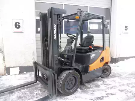 Dieselový VZV 2017  Doosan D30S-5 (1)