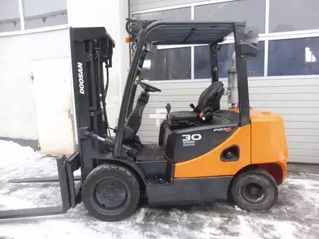 Dieselový VZV 2017  Doosan D30S-5 (2)