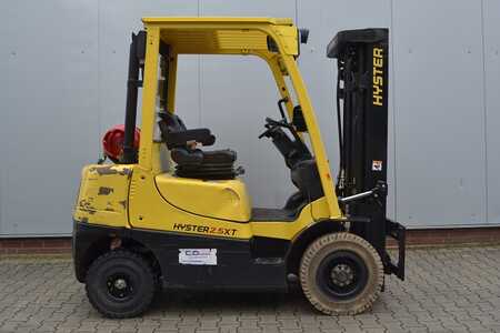 Propane Forklifts 2018  Hyster H2.5XT (G1322) (1)