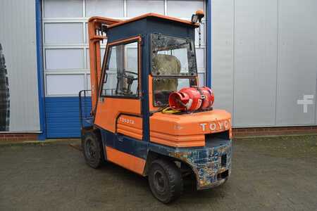 Treibgasstapler  Toyota 02 5FGF30 (Nr. G2925) (4)