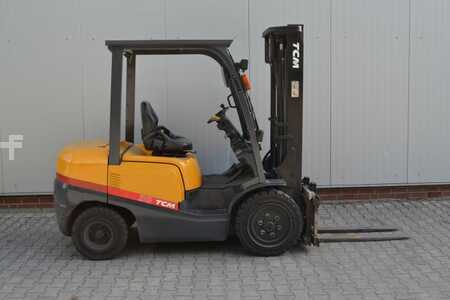 Dieselový VZV 2009  TCM FD30T (Nr. D2992) (1)