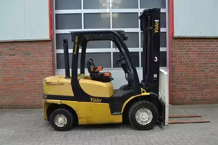 Chariots élévateurs diesel 2014  Yale GDP40VX5 (Nr. D3179) (1)