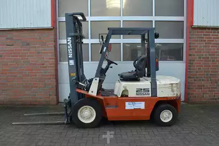 Dieselový VZV 1998  Nissan FJ02A25U (Nr. D3230) (2)