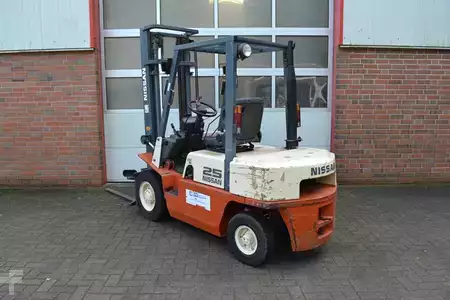 Dieselový VZV 1998  Nissan FJ02A25U (Nr. D3230) (5)