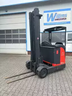 Carretilla retráctil 2009  Linde R14G (1)