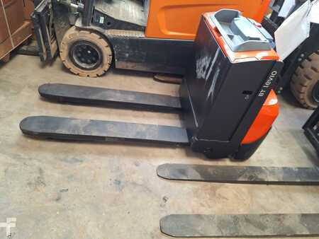 Nízkozdvižný vozík 2023 Toyota LWE 160 (1)