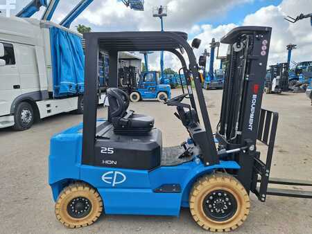 El truck - 4 hjulet 2022  EP Equipment EFL252 (4)