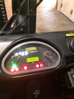 Carrello elevatore a gas 2018  Clark GTS30L (4)