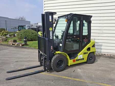 Dieselstapler 2023  Clark S25D (3)