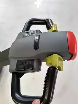 Transpallet elettrici 2022  Clark WPX20 (3)