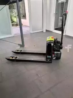 Porta-paletes elétrico 2025  Clark LWIO15 (3)