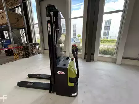 Ledstaplare gå 2023  Clark SWX16 (1)