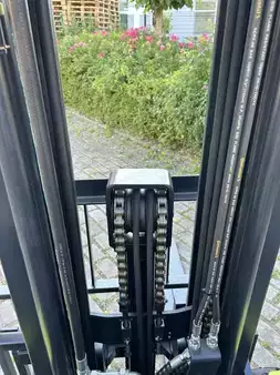 Elektro 4 Rad 2026  Clark L30XE (4)