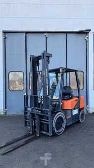 Dieselstapler-Doosan-D30S-3