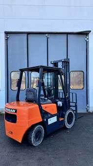 Dieselstapler 2006 Doosan D30S-3 (4)