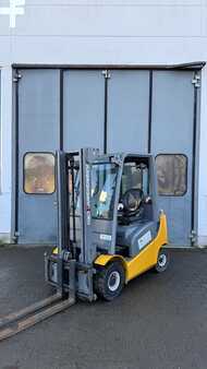 Treibgasstapler 2006 Jungheinrich TFG316 (1)