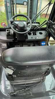 LPG VZV 2009  Nissan J1F4A450LY (7)