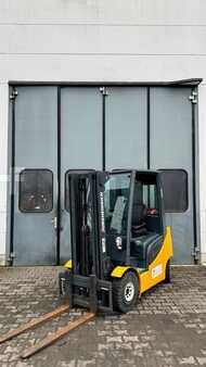 Treibgasstapler 2014 Jungheinrich TFG 316s (1)