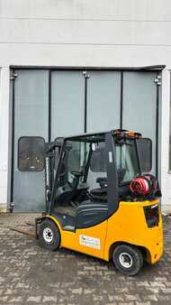 Treibgasstapler 2014 Jungheinrich TFG 316s (3)