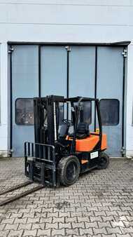 Dieselstapler 2004 Doosan D25 S3 (1)