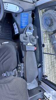 Empilhador a gás 2010  Still RX70-18T (7)