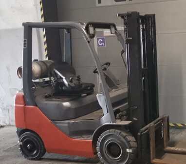 Propane Forklifts 2013  Toyota 02-8FGF18 (2) 