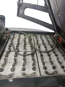 Eléctrico - 4 rodas 2015  Linde E50HL-388-01 (4)