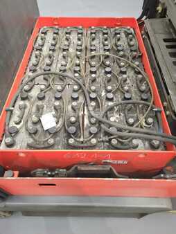 Chariots tracteurs 2015  Linde P250-127-01 (4)