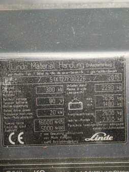 Chariots tracteurs 2015  Linde P250-127-01 (6)