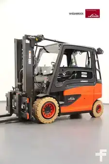 Electric - 4 wheels 2019  Linde E50L-388-01 (1)