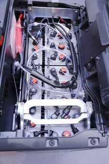 Stapelaars met staplatform 2021  Linde T25SP-131-08 (4)