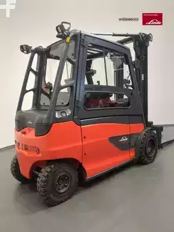 Electric - 4 wheels 2019  Linde E50HL-388-01 (2)