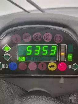 Trækker 2017  Linde P250-127-05 (5)