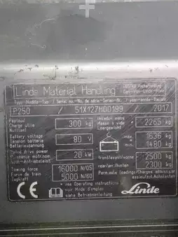 Rebocador 2017  Linde P250-127-05 (6)