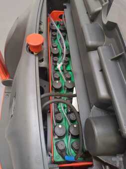 Apilador eléctrico 2019  Linde L12-1172-01 (4)