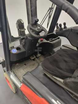 3-wiel elektrische heftrucks 2020  Linde E16-386-02 (3)