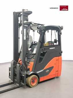 3-wiel elektrische heftrucks 2020  Linde E16H-386-02 (1)