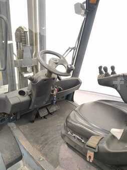 Carretilla elevadora GLP 2015  Linde H30T-393-02 (3)