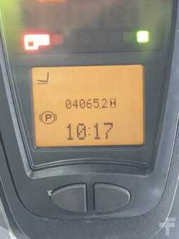 Carretilla elevadora GLP 2015  Linde H30T-393-02 (5)