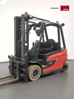 Eléctrico - 4 rodas 2024  Linde E25L-1252-01 (1)