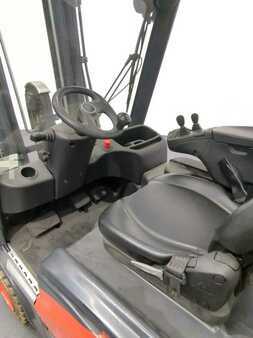 Sähkö - 3 pyör 2018  Linde E14-386-02 (3)