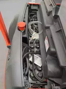 Electric Pallet Trucks 2019  Linde L10-1172-01 (4)