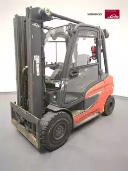 Dízel targoncák 2021  Linde H35D-1202-01 (1)